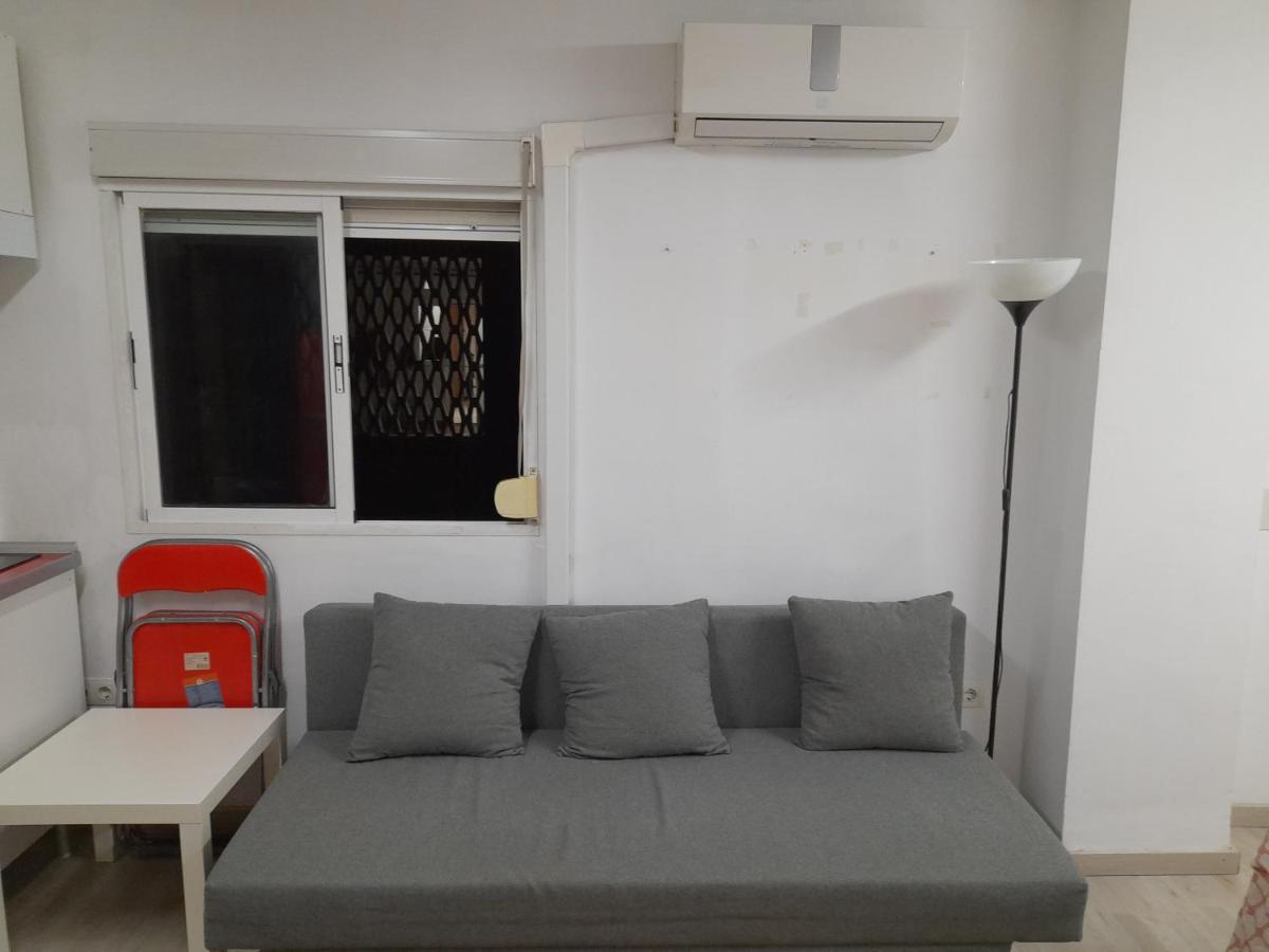 Estudio Frente A Estacion Maria Zambrano Apartment Malaga